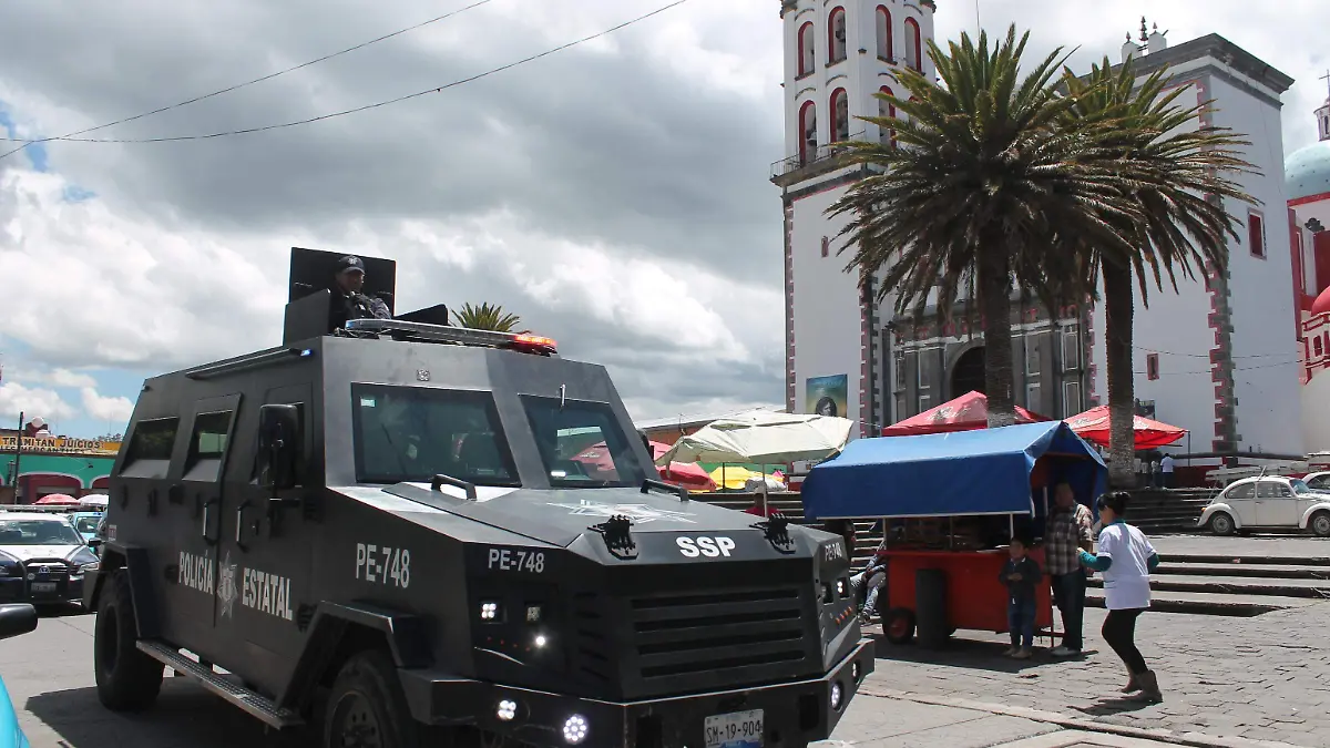 PATRULLAS estatales y municipales rondan Cd Serdan (6)